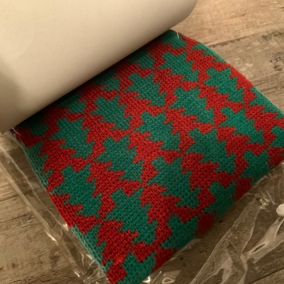 Pooch Plus Pullover Dog Sweater (Large/18-22”) - Picture 3 of 4